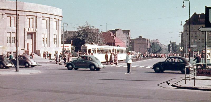 1952 BVG (West) prototype motor-trailer set, Berlin, 1954