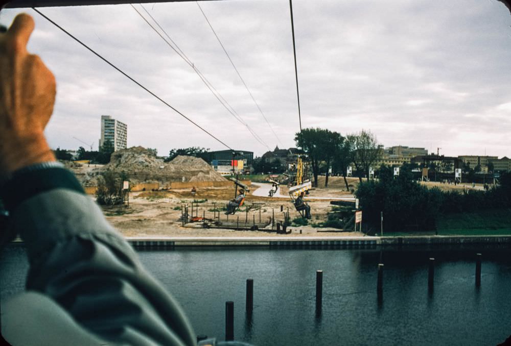 Another shot from the cable car.