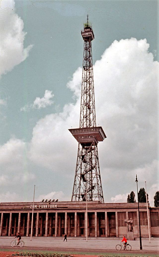 Funkturm Berlin, Berlin, 1954