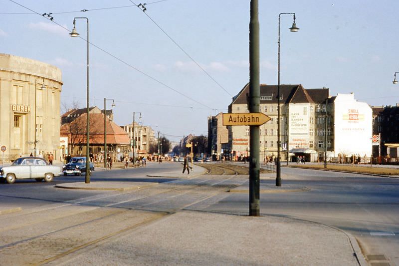 Berlin street scenes, 1954