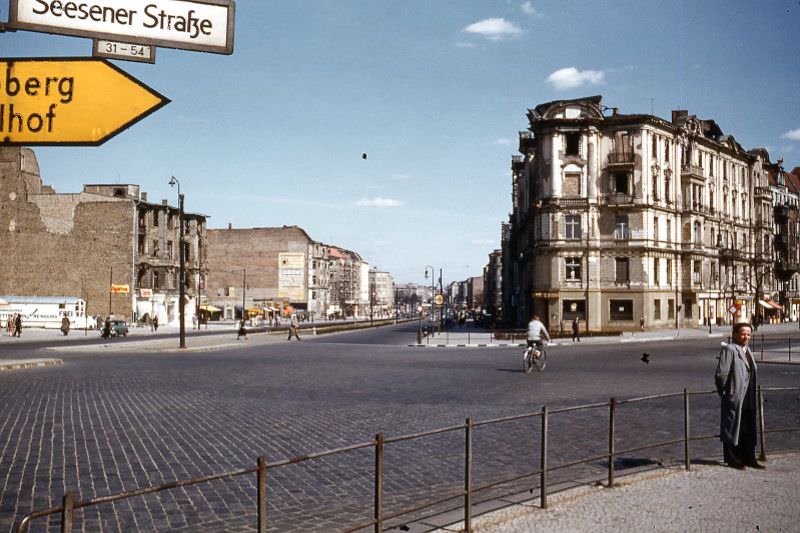 Berlin street scenes, 1954