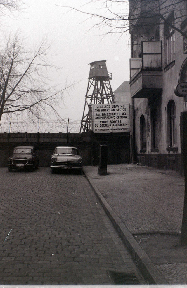 Beautiful Vintage Photos of Berlin in the Winter for 1964