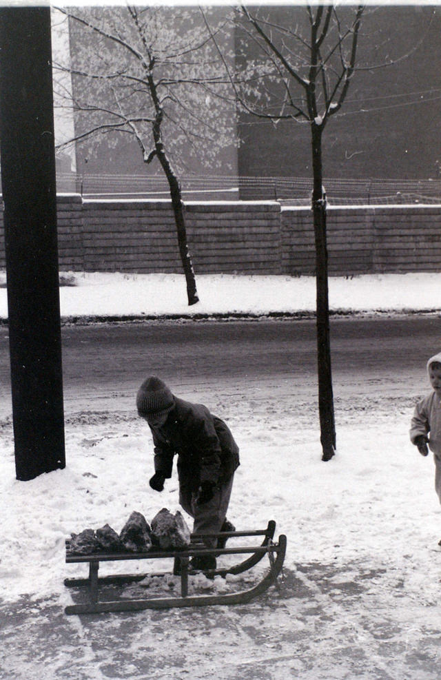 Beautiful Vintage Photos of Berlin in the Winter for 1964