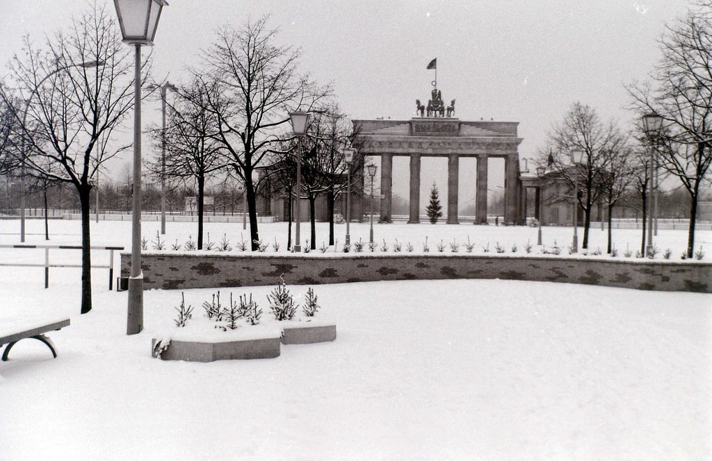 Beautiful Vintage Photos of Berlin in the Winter for 1964