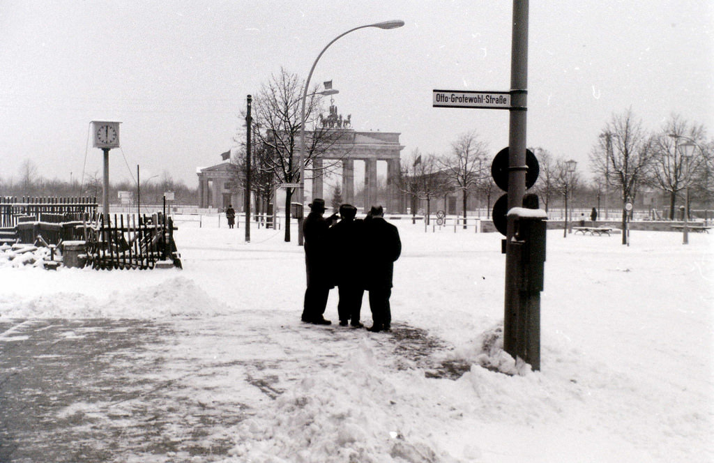 Beautiful Vintage Photos of Berlin in the Winter for 1964