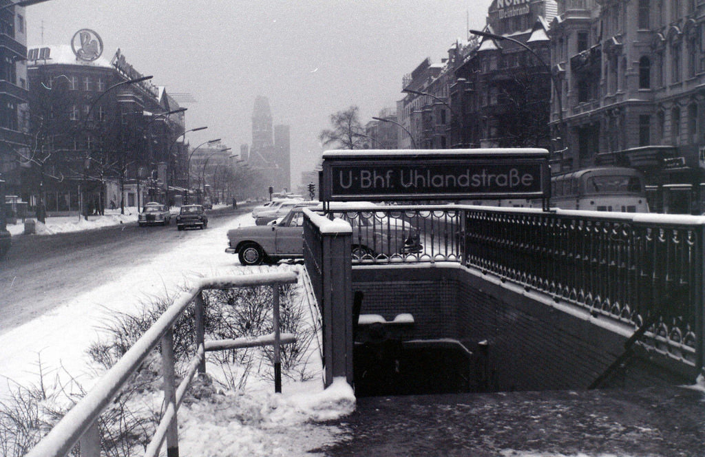 Beautiful Vintage Photos of Berlin in the Winter for 1964