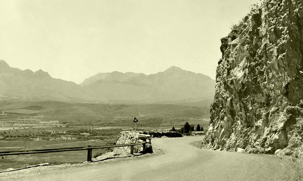 Sir Lowry's Pass, 1935.