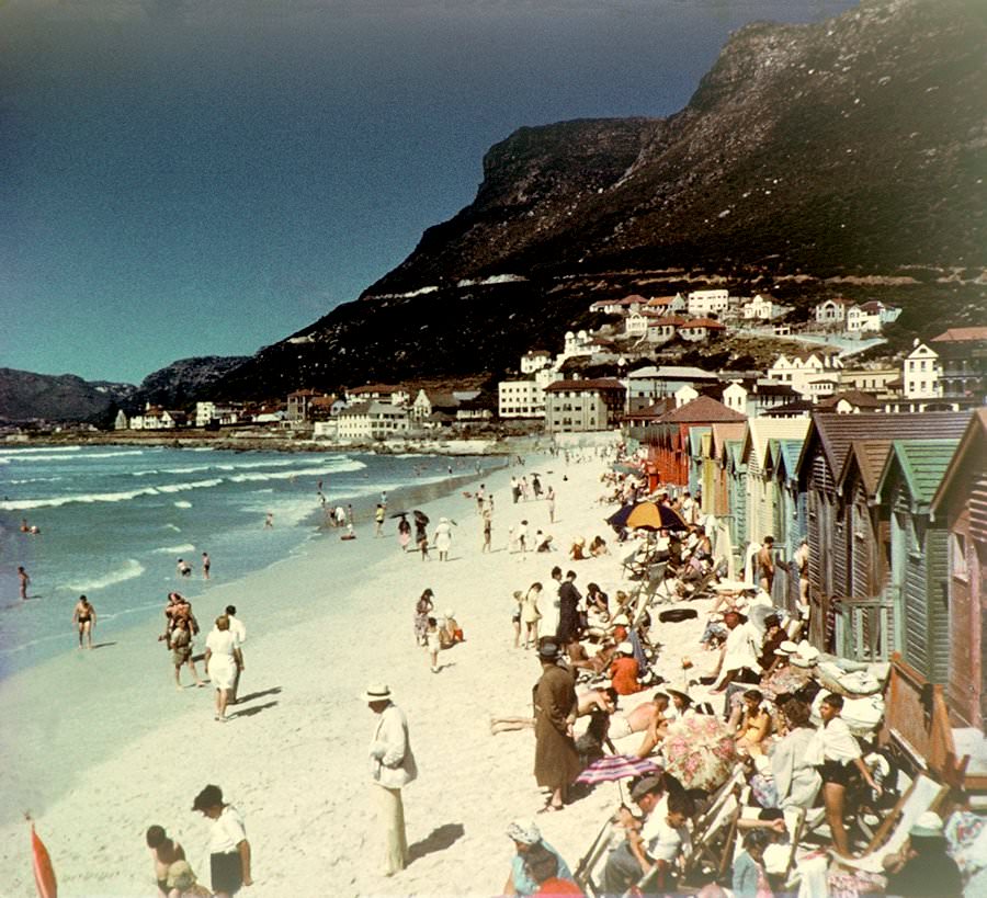 Muizenberg beach( mountain of mice) was a very popular resort, 1947. These days it seemed to have lost its glamour to the Atlantic seaboard of Clifton and Camps Bay.