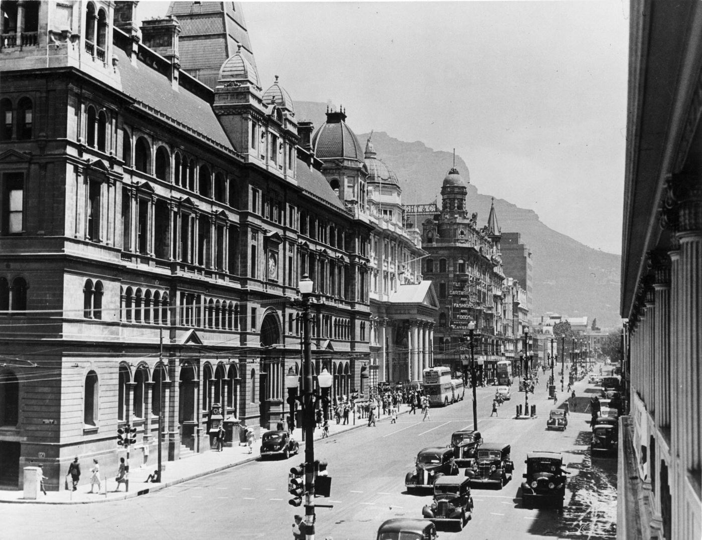 Adderly Street in Capetown, South Africa, 1947