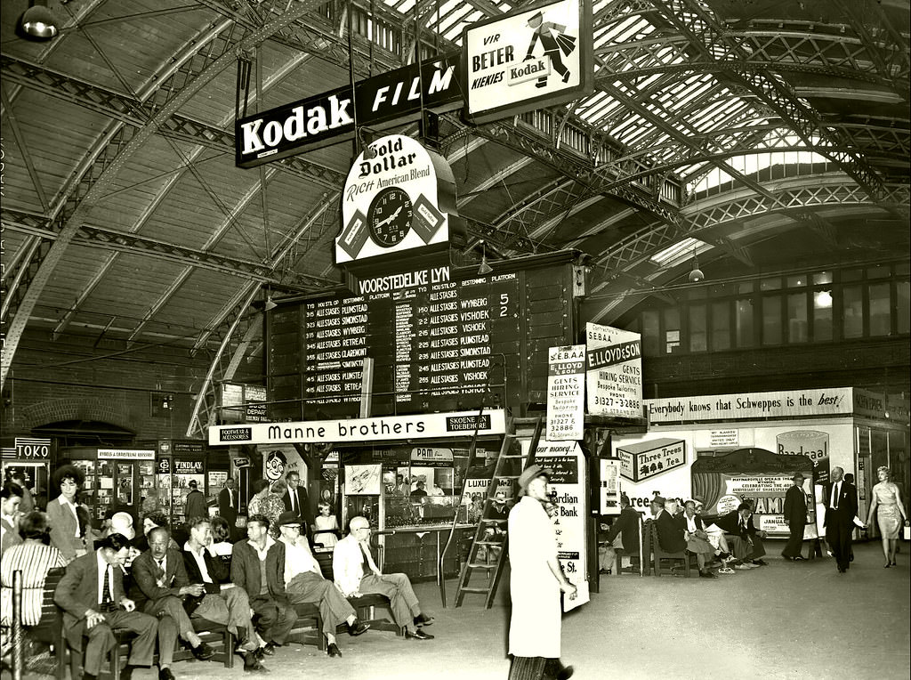 Station clock, 1964.
