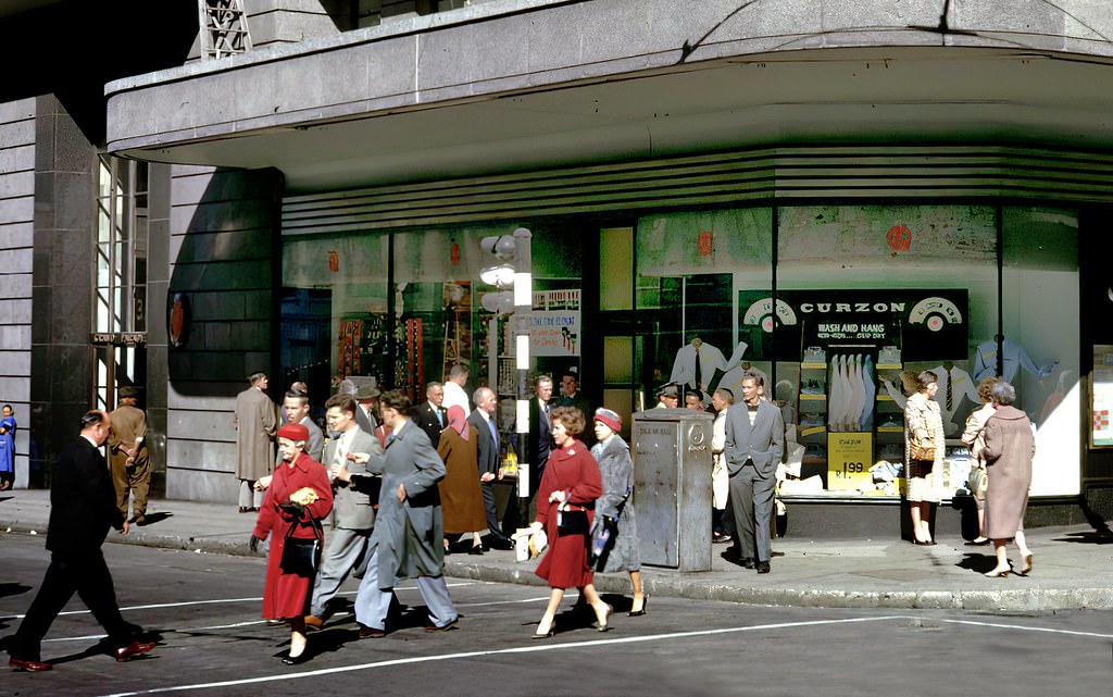 Capetonians, 1962. Corner Castle and Adderley.