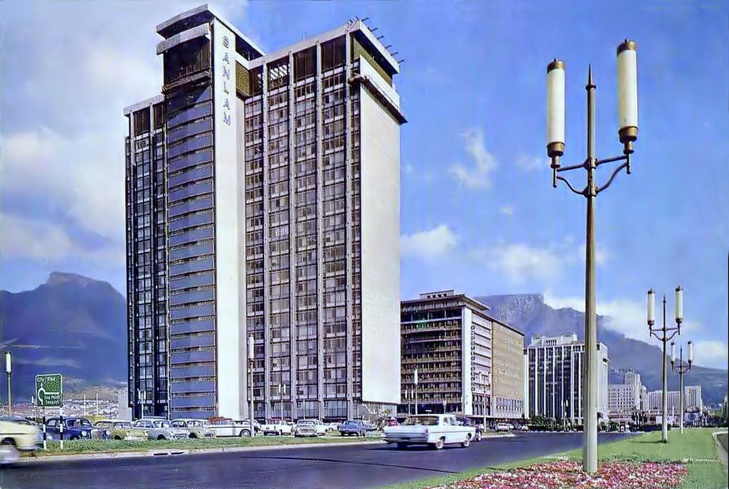 Sanlam Centre, 1962.