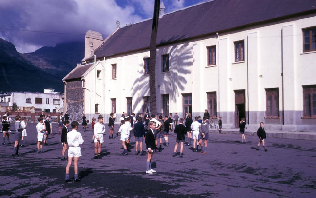 Break at a city school 1961.