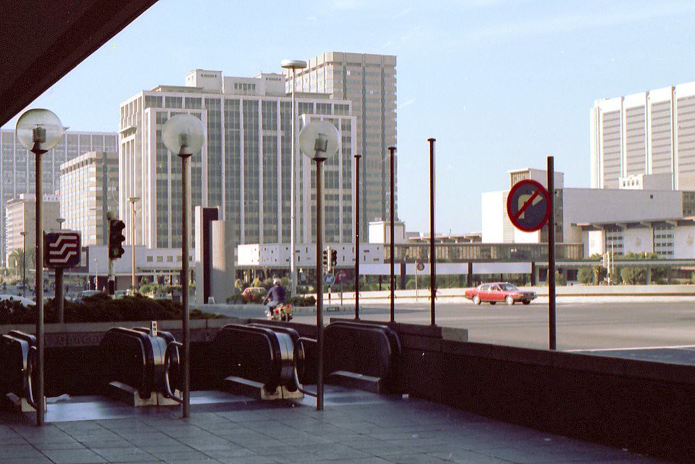 Adderley street, 1979. Entrance to the underground Mall.