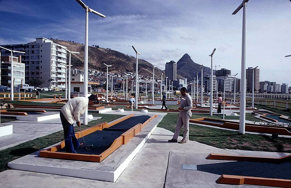 Putt-Putt 1974. At Green point next to the Round Table little Blue train.