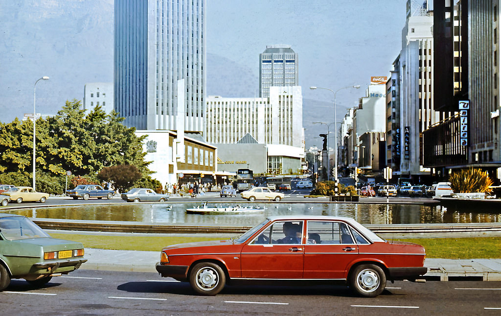 Adderley street fountain, 1980