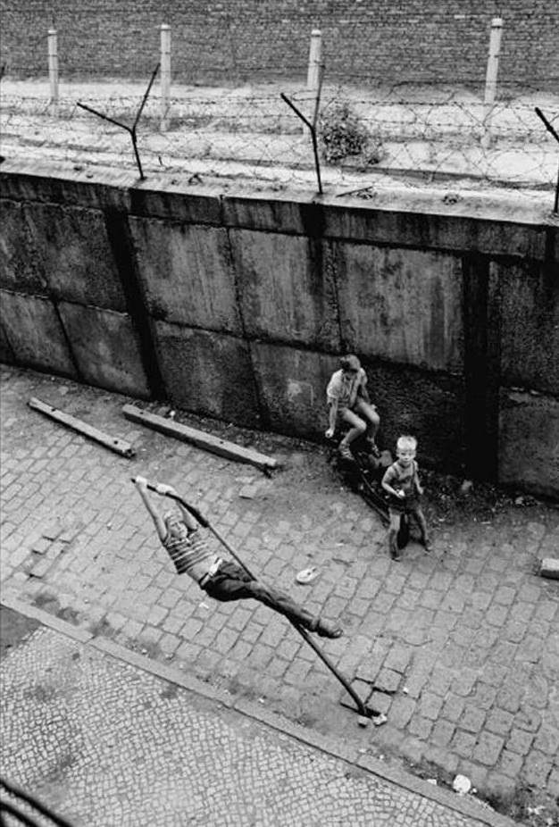 Children playing at the Berlin Wall in Berlin Wedding.