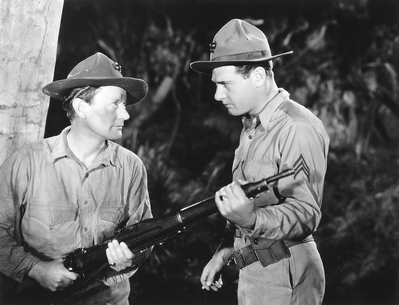 Richard Arlen and Roscoe Karns in Come On, Marines! (1934)