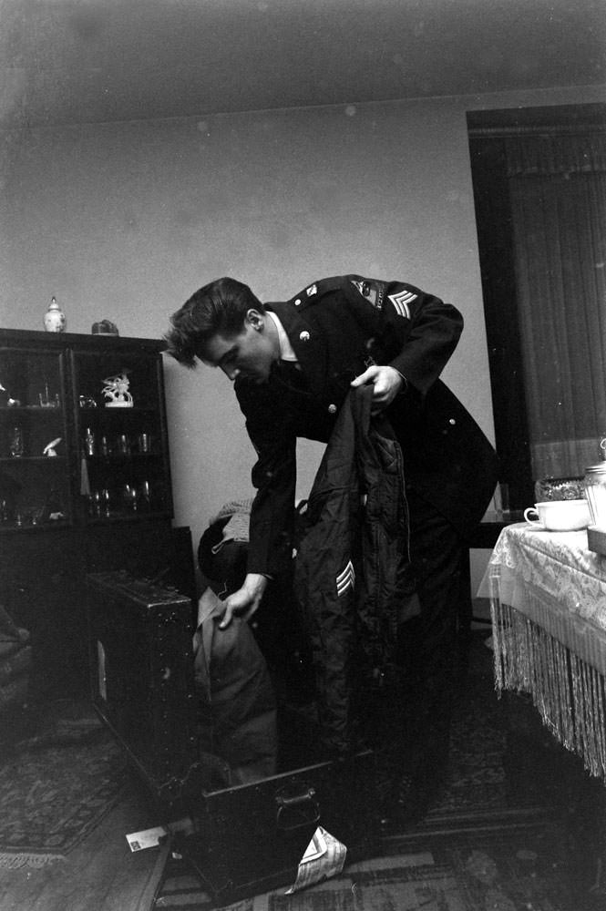 Sgt. Elvis Presley prepares to leave Germany, March 1960.