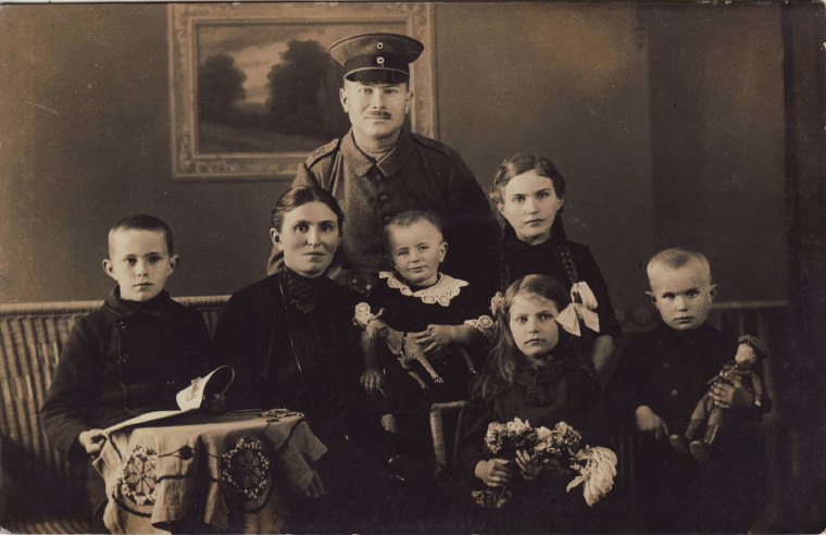 WWI-era German family from Bünde