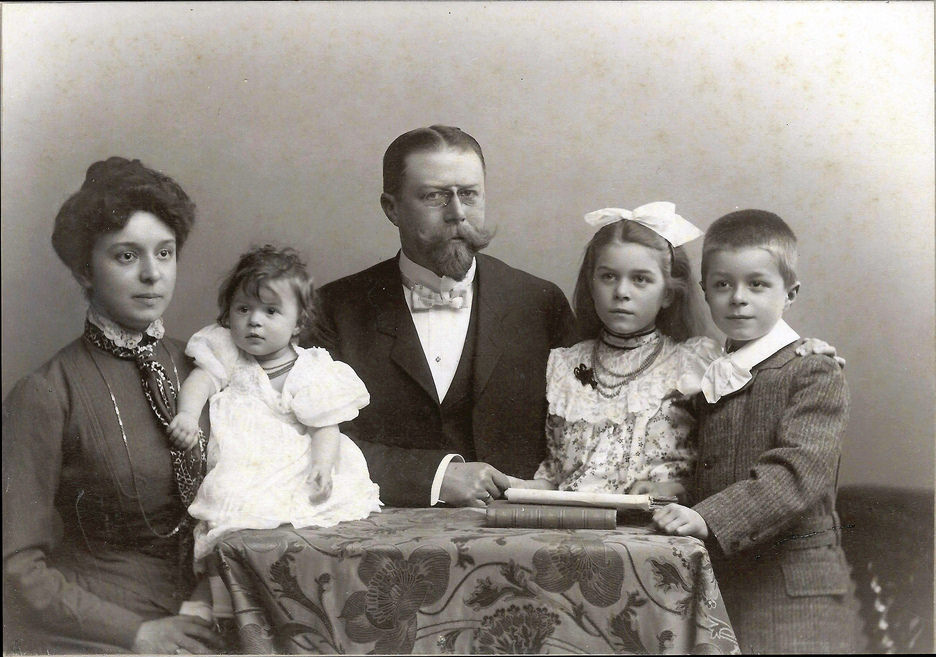 German family portrait, 1905