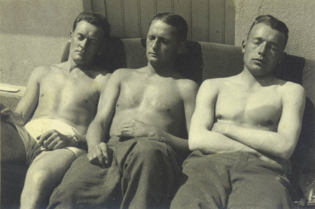 Fascinating Photos Depicting the Ordinary Lives of German Soldiers in the 1930s