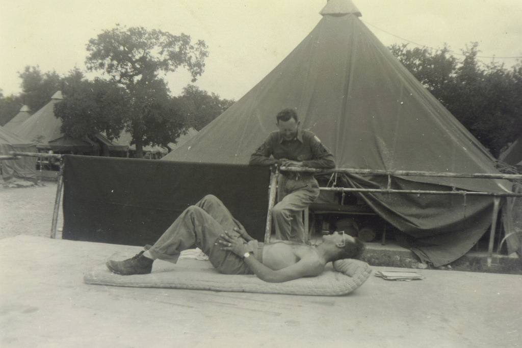 Fascinating Photos Depicting the Ordinary Lives of German Soldiers in the 1930s