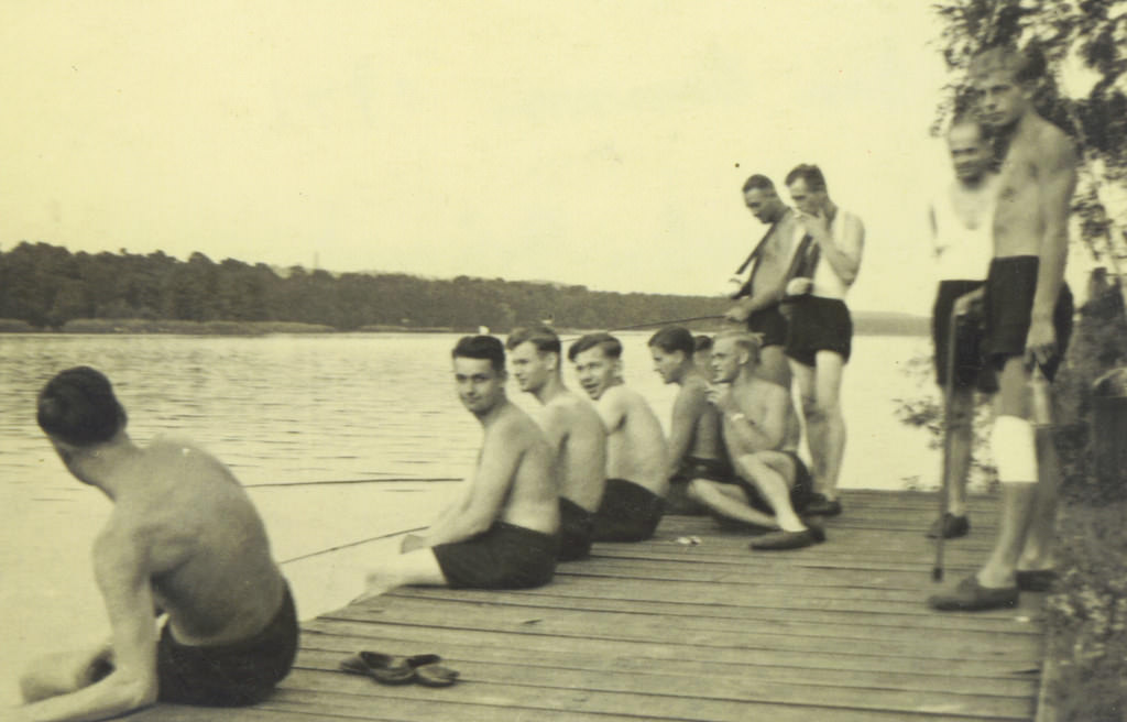 Fascinating Photos Depicting the Ordinary Lives of German Soldiers in the 1930s