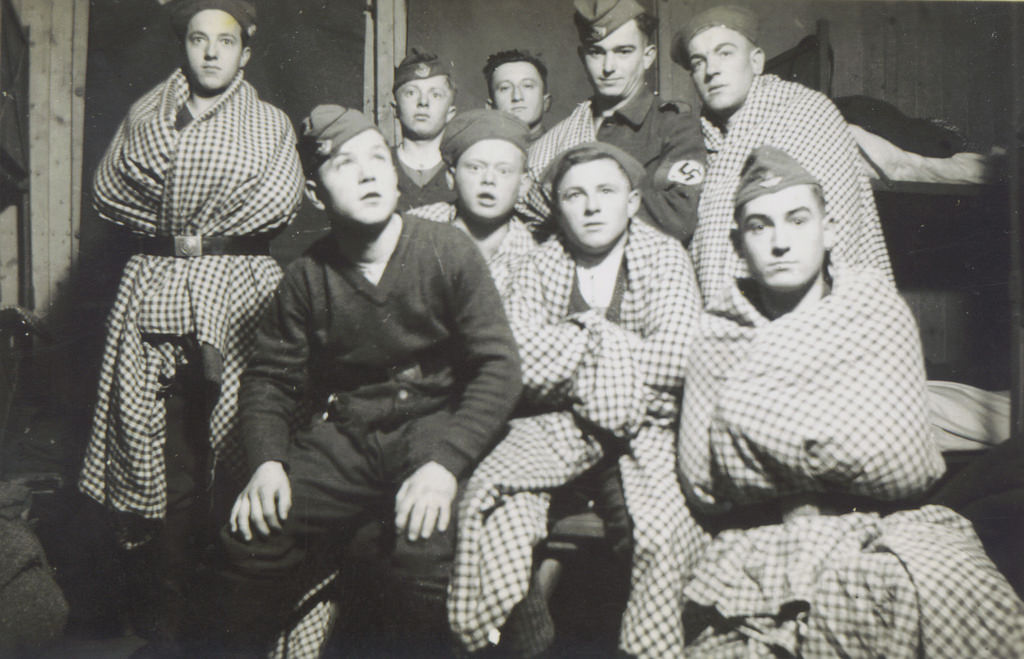 Fascinating Photos Depicting the Ordinary Lives of German Soldiers in the 1930s