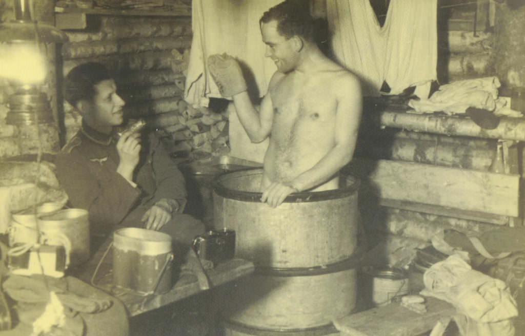 Fascinating Photos Depicting the Ordinary Lives of German Soldiers in the 1930s