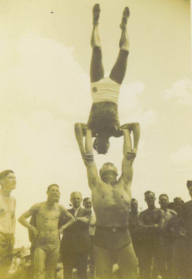 Fascinating Photos Depicting the Ordinary Lives of German Soldiers in the 1930s