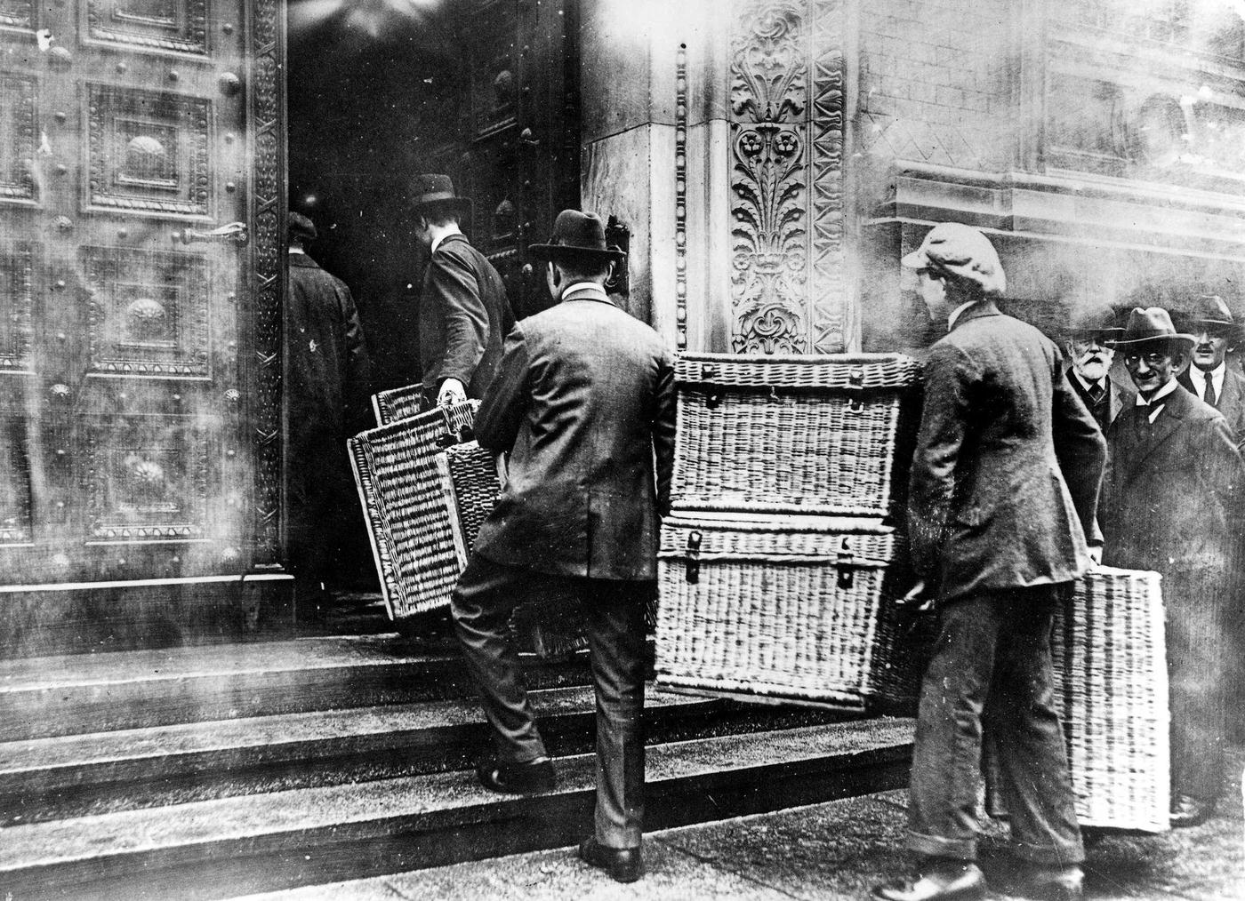 Hyperinflation made visible in 1923 Berlin, laundry baskets used for pay packets.