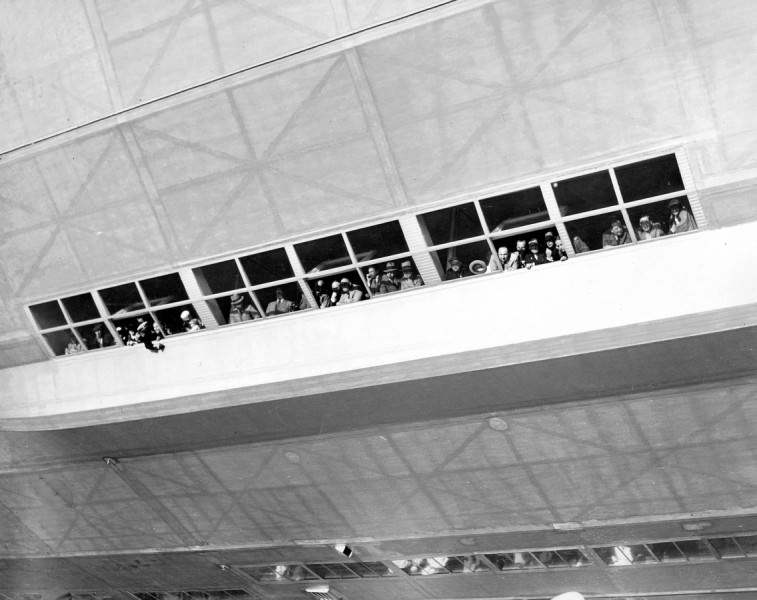 Passengers watching from the Hindenburg's windows