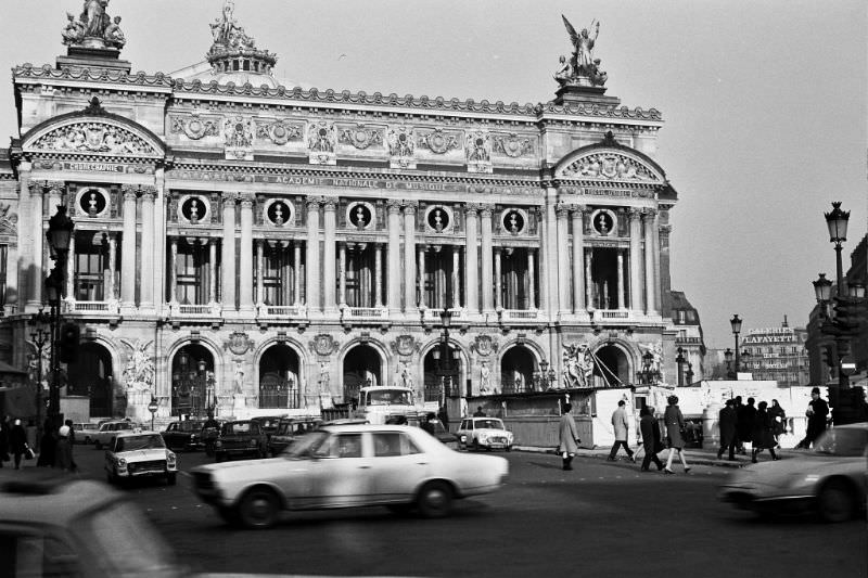 Scenes in the inner city, Paris, December 1969