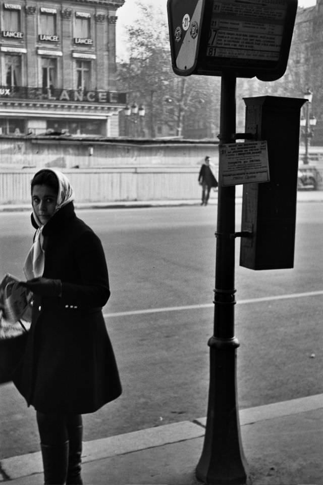 Street scenes, Paris, December 1969