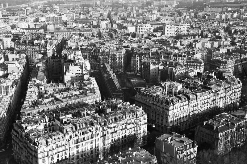 The city enveloped in coal smoke and vehicle exhaust, Paris, December 1969