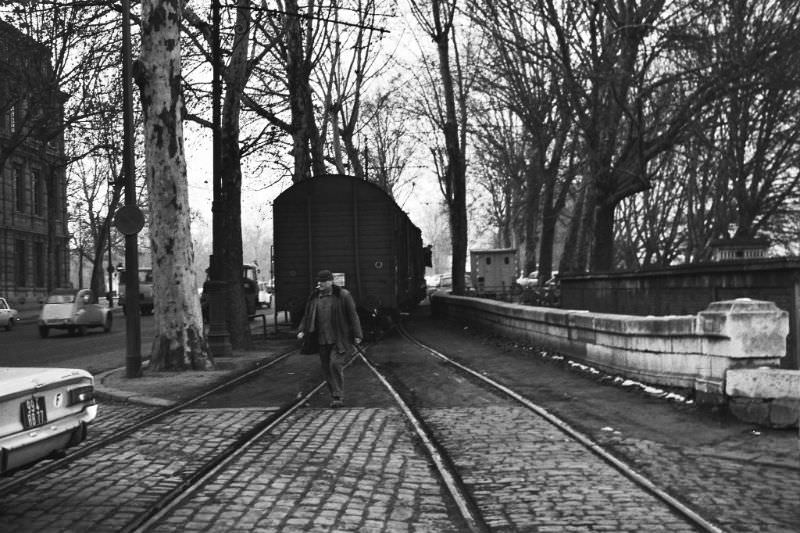 Activity around Gare Austerlitz, Paris, December 1969