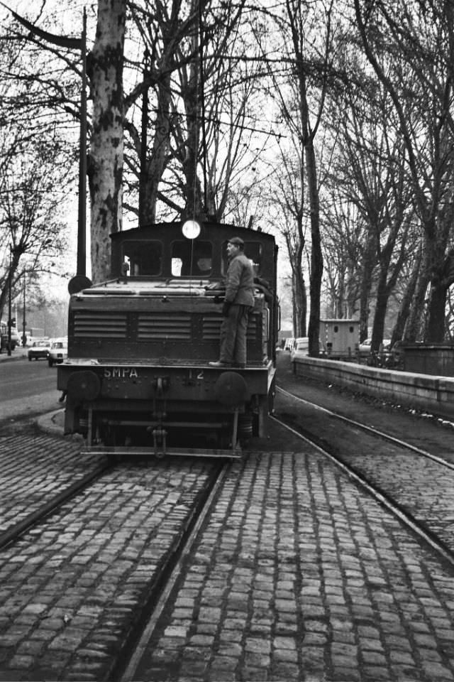 Activity around Gare Austerlitz, Paris, December 1969