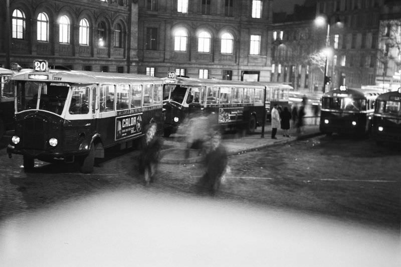 Buses congregate in a tight loop at Gare de Lyon, Paris, December 1969
