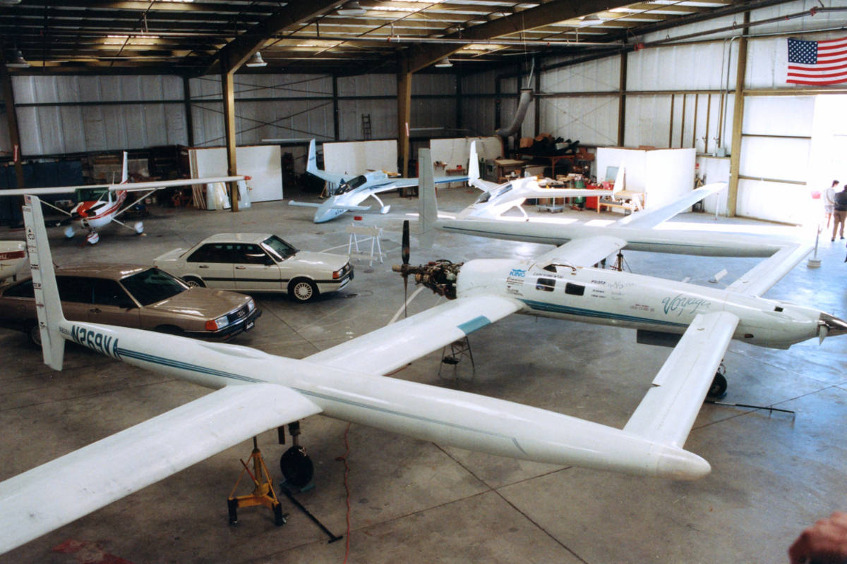 Rutan Voyager's Trailblazing Flight Around the World, Without Rest or Refuel