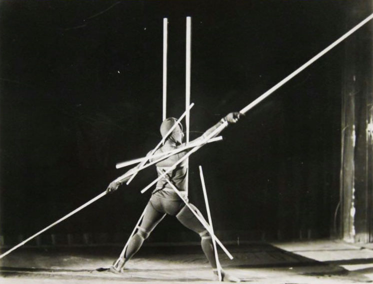 The Triadic Ballet: A Surreal Dance of Geometric Shapes in the Roaring Twenties