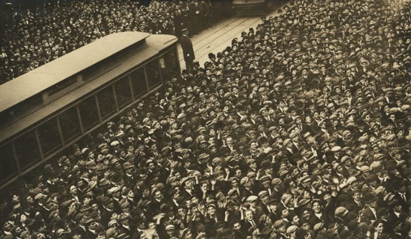 New York City's Crowded Streets