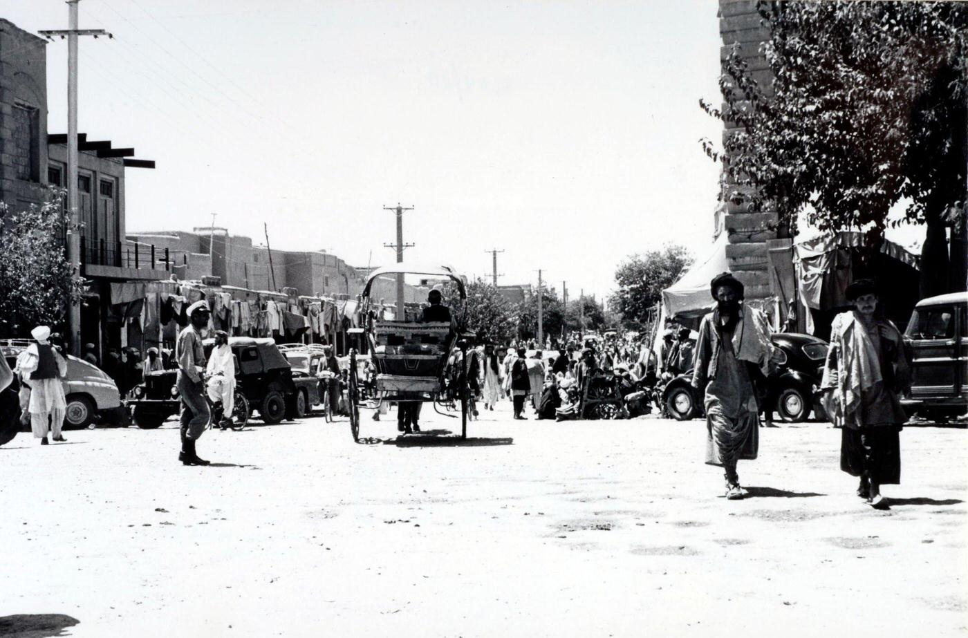 Street scene in Kandahar, Afghanistan, circa 1950s.