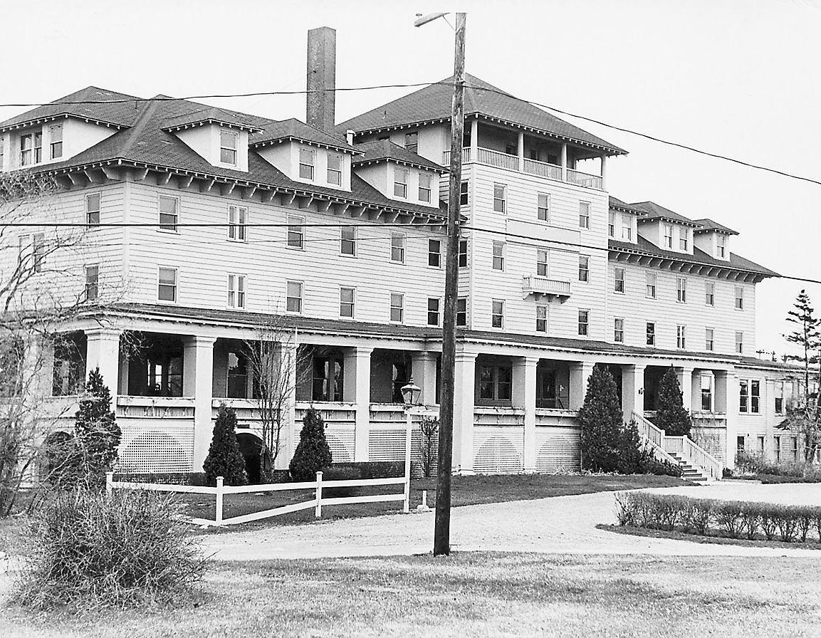 Atlantis hotel kennebunk, 1960