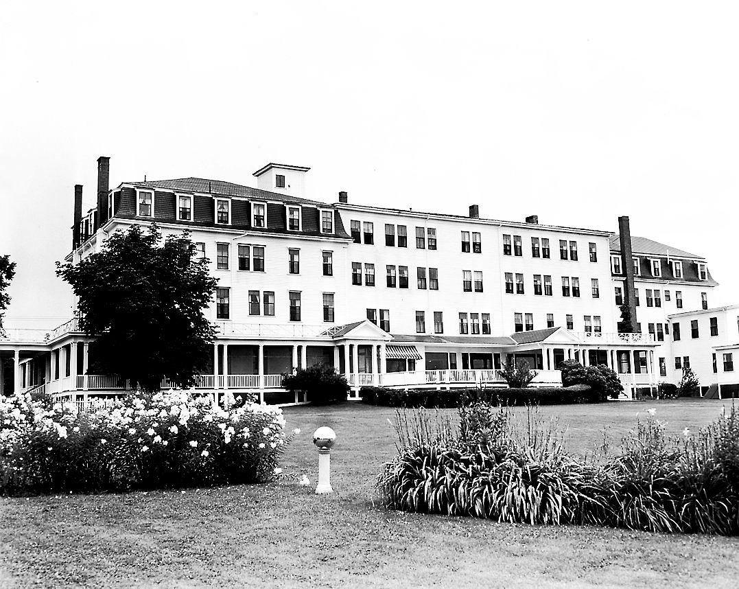 Atlantic House at Prouts Neck in Scarborough, 1960