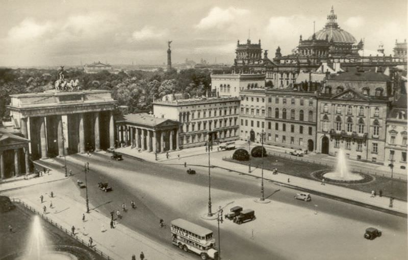 Parisian Place with views of Tiergarten, the Kroll Opera House, the Victory Column, and the Reichstag, Berlin, 1930
