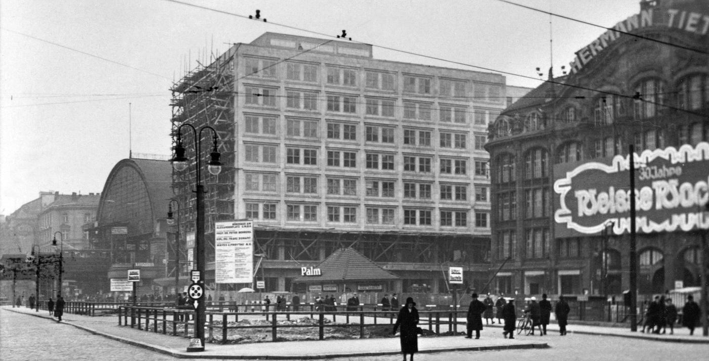 Germany, Berlin: Alexanderplatz: S-Bahn station, the business building Berolinahaus under construction and the department store Hermann Tietz, Berlin, 1930