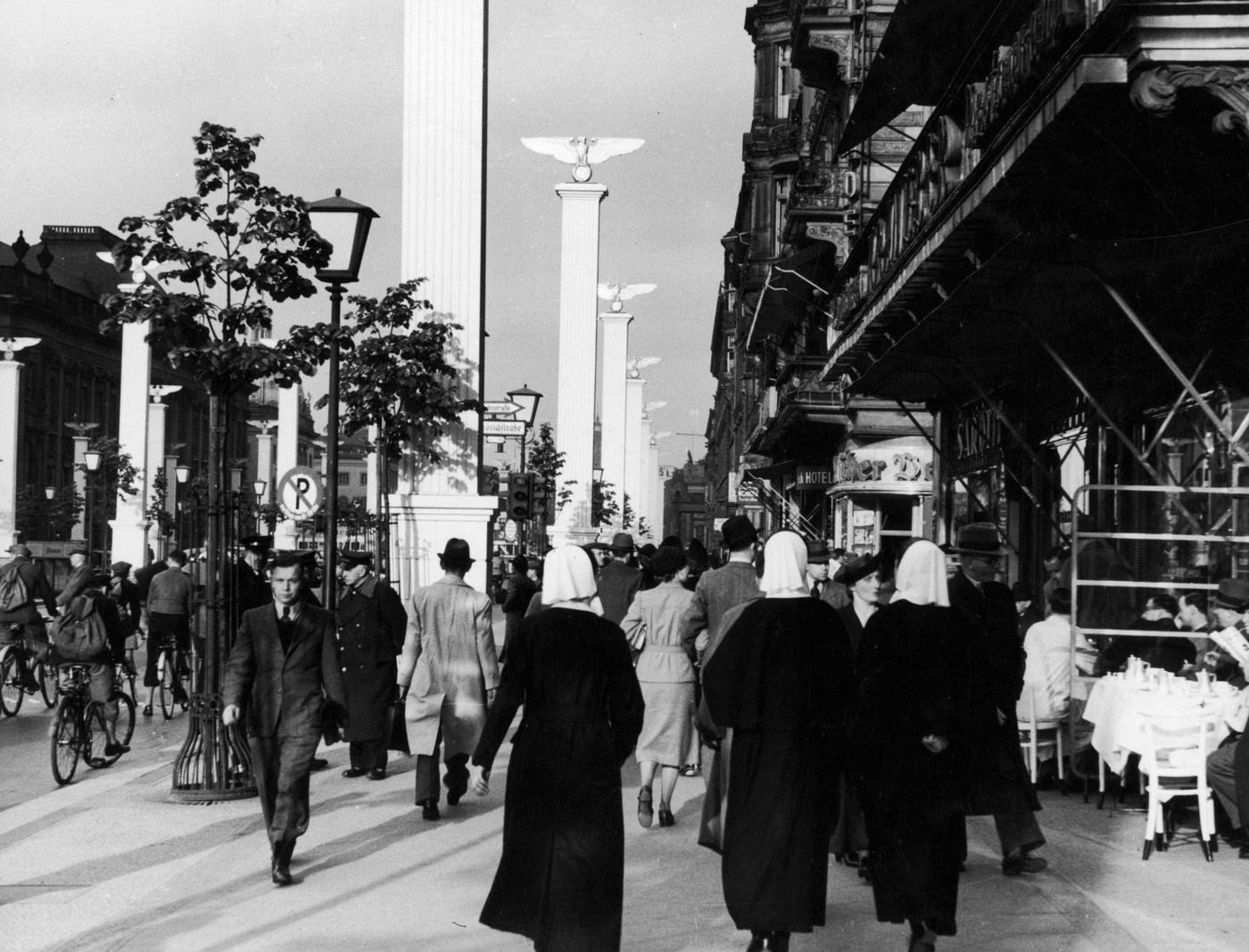 Unter den Linden, Berlin, 1930s