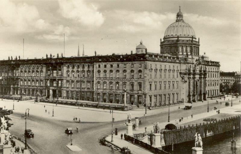 The Imperial Palace, Berlin, 1930