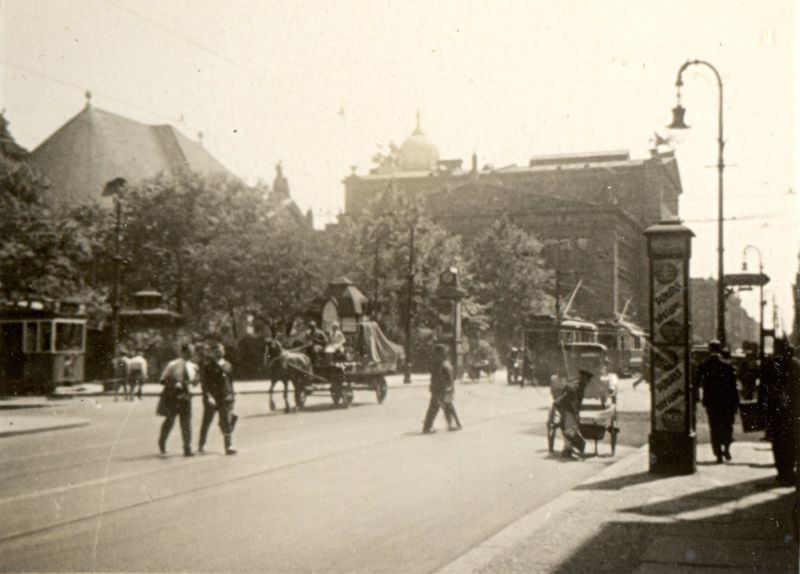 Charlottenstraße at the junction of Französische Straße with the main North-South tram route, Berlin, 1930